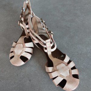 ZUKA Women's Laser Cut T-Strap Strappy Shoe w/Back Zipper Beige/Metallic Gold 8